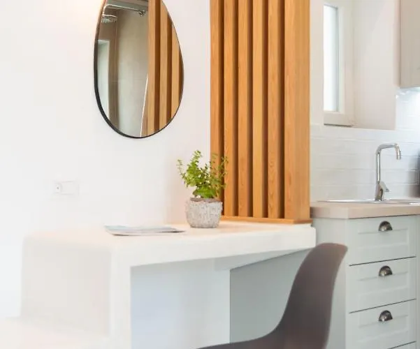 Aegean Harmony * Platis Gialos (Sifnos)